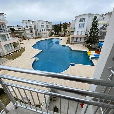 Lovely 3 Bedrooms Luxury Apt With Pool And Gym Apartment *