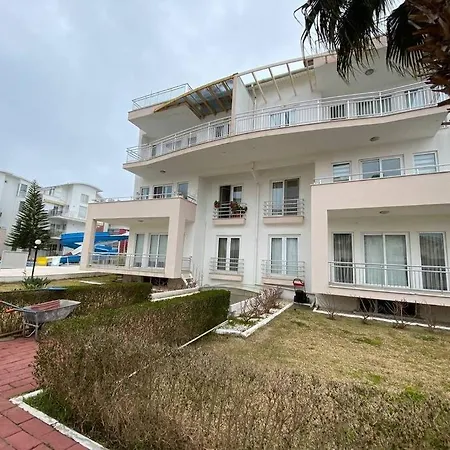 Lovely 3 Bedrooms Luxury Apt With Pool And Gym Apartment